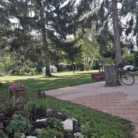 Val Des Bois Warmeriville Exterior foto